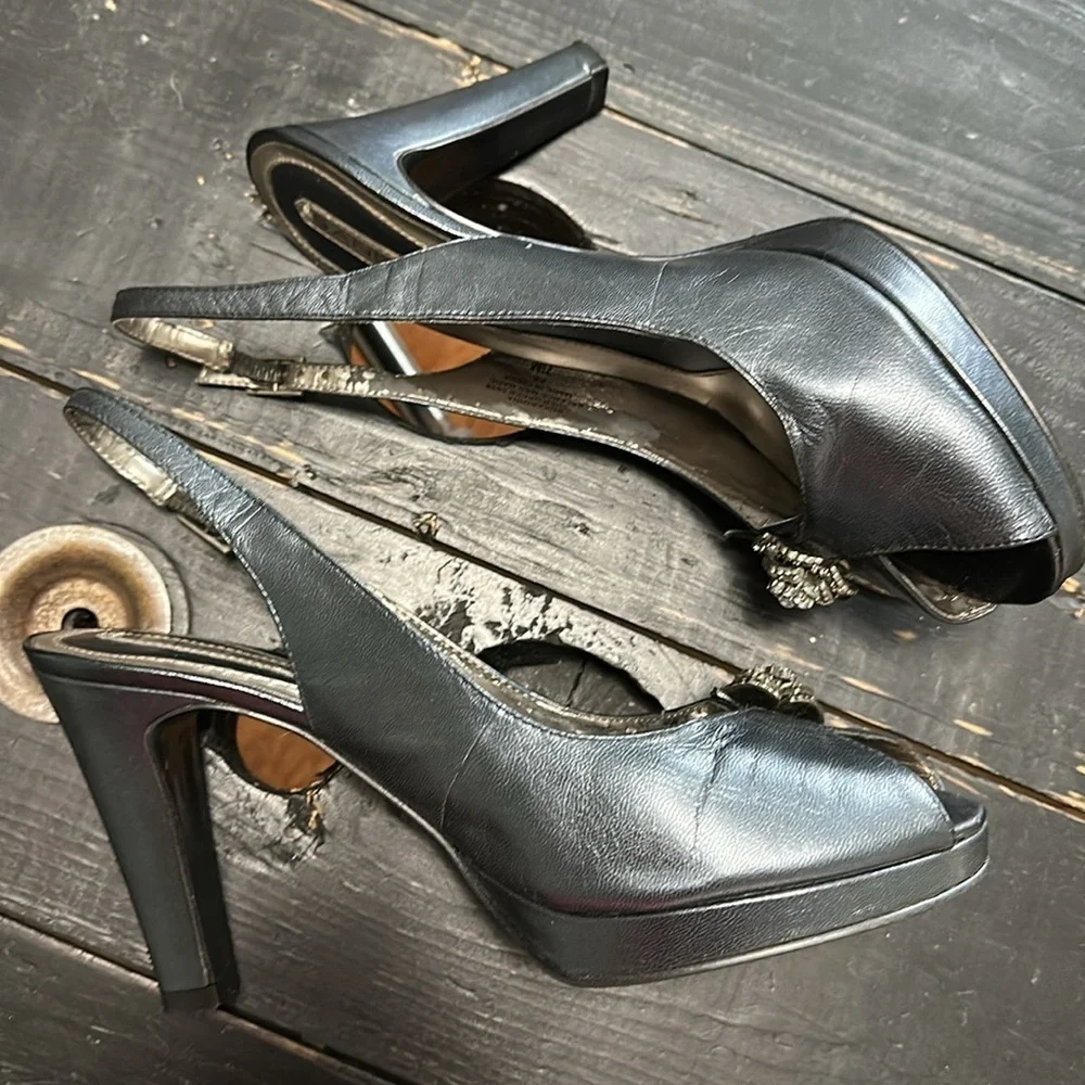 BANDOLINO Karmina Navy Slingback Heels - Peep Toe with Nickel & Crystal Rosette